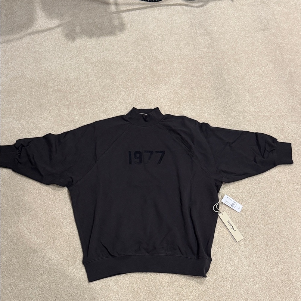 FOG - FEAR OF GOD Women's Iron 3/4 Sleeve Mock Neck Sweatshirt